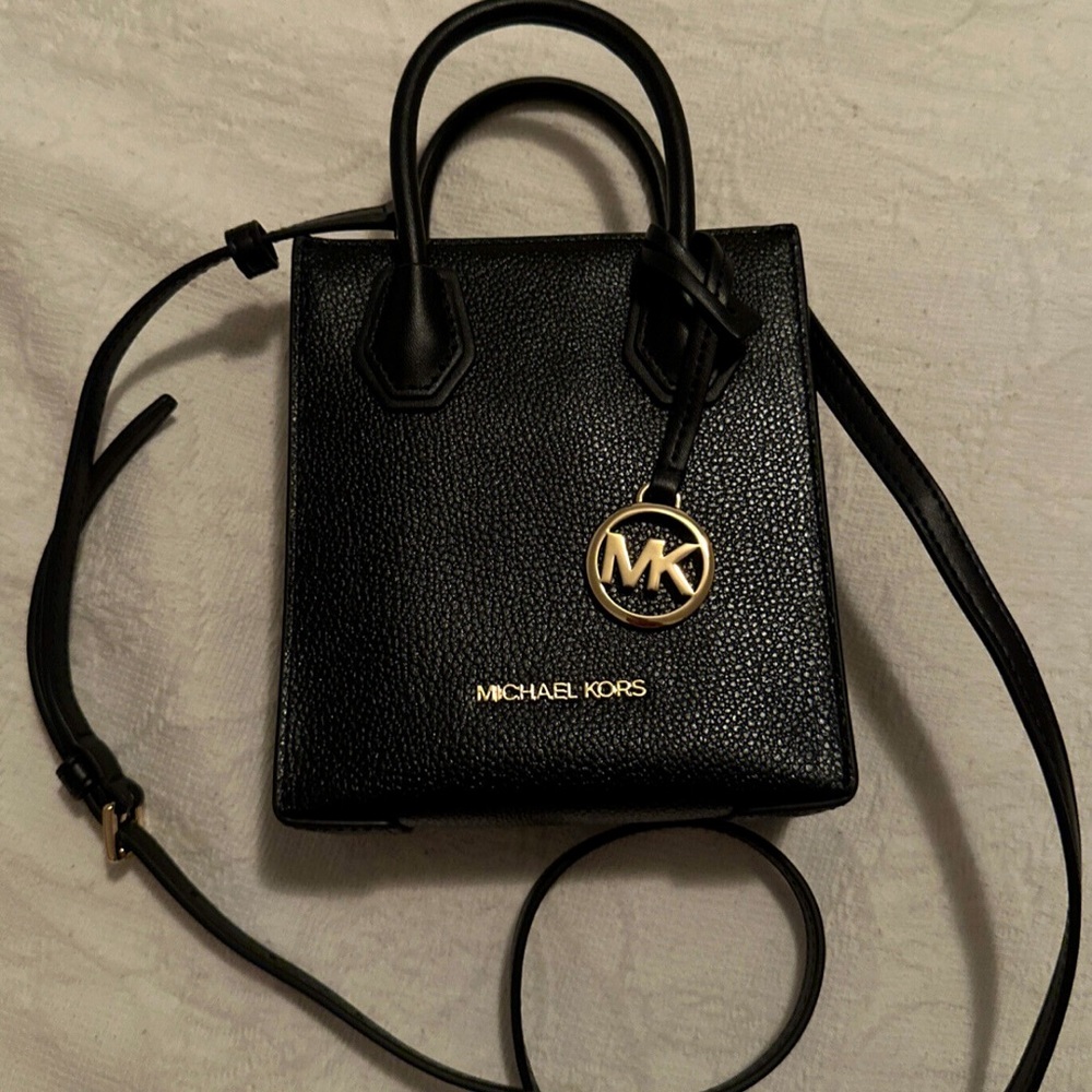 Michael Kors Black Extra
Small Pebbled leather